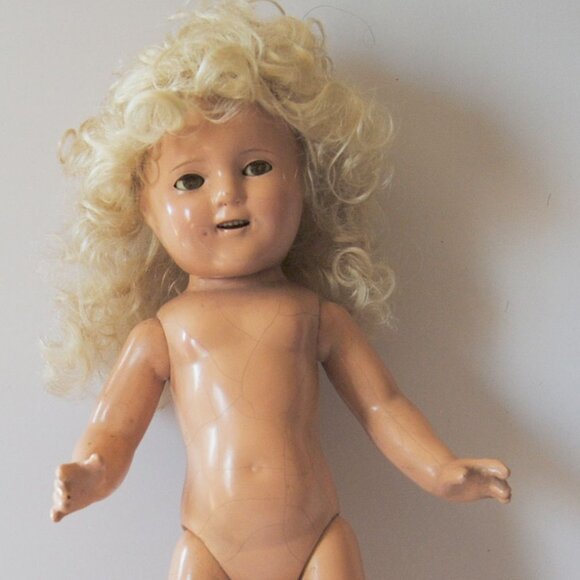 Antique  Shirley Temple Composition Doll  1930’s Vintage 16" w/teeth, dimples - Picture 4 of 10